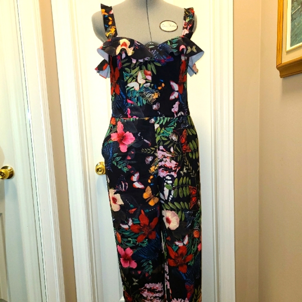H&M scuba pant suit in size 12